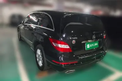 Mercedes-Benz R-Class 2017, 131600 км, за 15434 USD