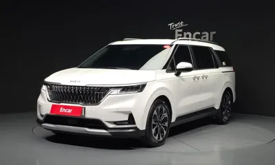 Kia Canival · 2023 год