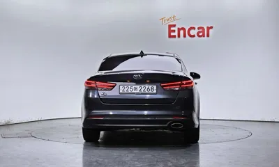 Kia K5 2017, 140322 км, за 5342.02 USD