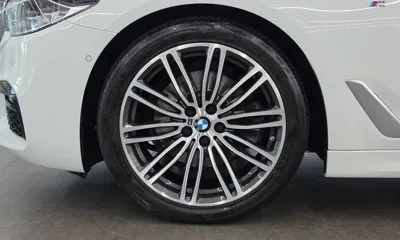 BMW 5-Series 2020, 92704 км, за 18232.72 USD