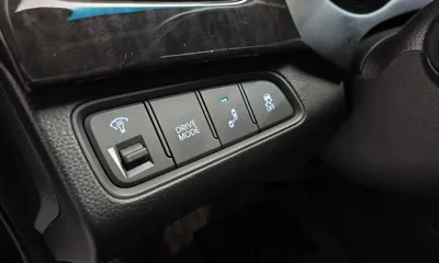 Hyundai Grandeur 2016, 176421 км, за 4726.27 USD - фото 17