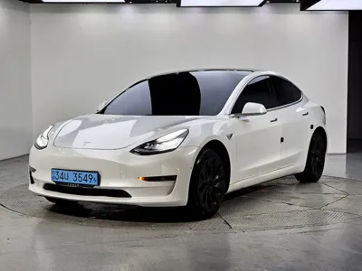 Tesla Model 3 · 2020 год