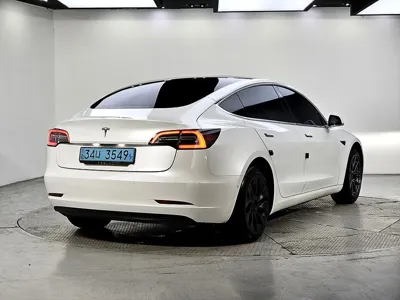 Tesla Model 3 2020, 203288 км, за 11634.06 USD