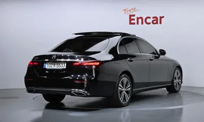 Mercedes-Benz E-Class 2022, 45710 км, за 24980.51 USD