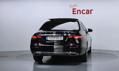 Mercedes-Benz E-Class 2022, 45710 км, за 24980.51 USD