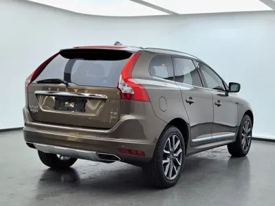 Volvo XC60 2017, 29000 км, за 11625.33 USD