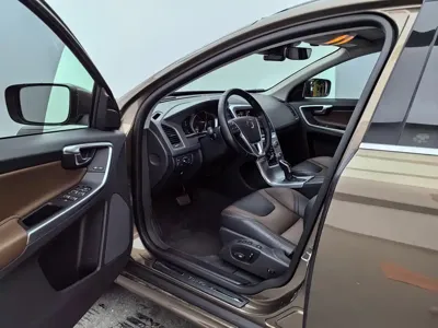 Volvo XC60 2017, 29000 км, за 11625.33 USD - фото 15