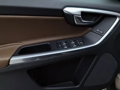 Volvo XC60 2017, 29000 км, за 11625.33 USD - фото 27