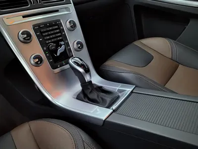 Volvo XC60 2017, 29000 км, за 11625.33 USD - фото 29