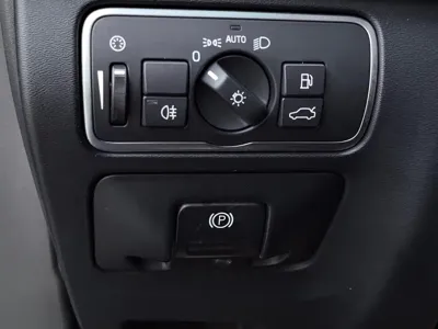 Volvo XC60 2017, 29000 км, за 11625.33 USD - фото 32
