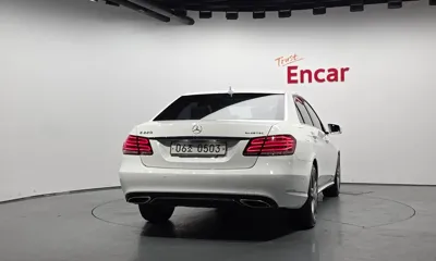 Mercedes-Benz E-Class 2016, 116380 км, за 8861.76 USD