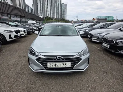 Hyundai Avante · 2019 год
