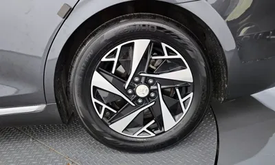 Hyundai Grandeur 2020, 78924 км, за 16901.77 USD - фото 21