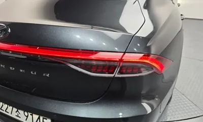 Hyundai Grandeur 2020, 78924 км, за 16901.77 USD - фото 23
