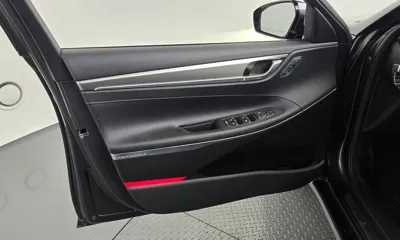 Hyundai Grandeur 2020, 78924 км, за 16901.77 USD - фото 24