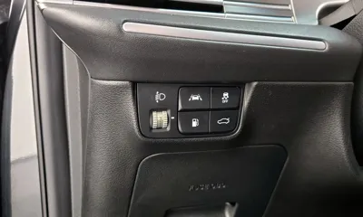 Hyundai Grandeur 2020, 78924 км, за 16901.77 USD - фото 27