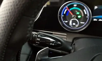 Hyundai Grandeur 2020, 78924 км, за 16901.77 USD - фото 36