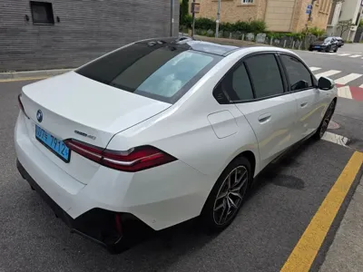 BMW i5 2024, 54100 км, за 40993.83 USD