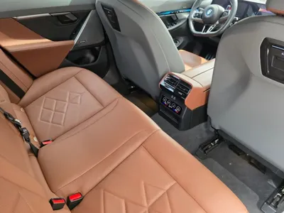 BMW i5 2024, 54100 км, за 40993.83 USD - фото 18