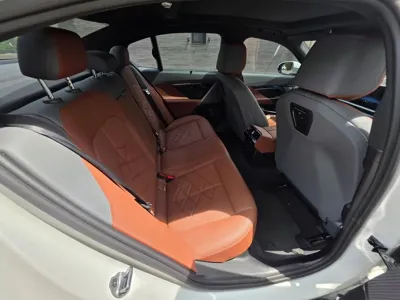 BMW i5 2024, 54100 км, за 40993.83 USD - фото 20