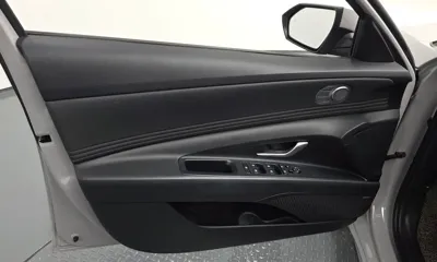 Hyundai Avante 2023, 27092 км, за 17986.08 USD - фото 24
