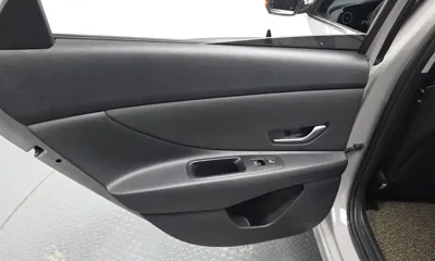 Hyundai Avante 2023, 27092 км, за 17986.08 USD - фото 25