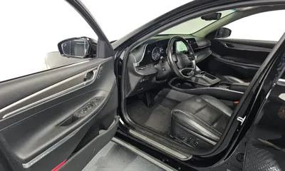 Hyundai Grandeur 2022, 53070 км, за 16026.48 USD - фото 10