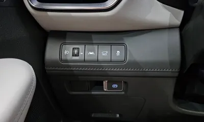 Hyundai Santafe 2021, 96070 км, за 19543.98 USD - фото 29
