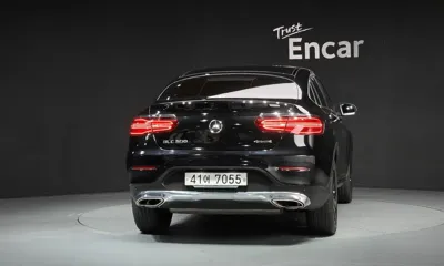 Mercedes-Benz GLC-Class 2019, 41898 км, за 22475.58 USD