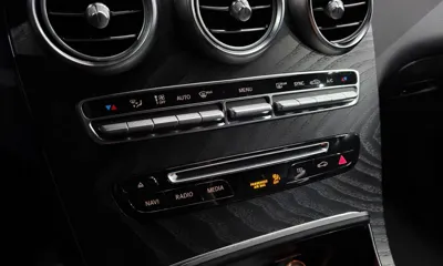 Mercedes-Benz GLC-Class 2019, 41898 км, за 22475.58 USD - фото 27
