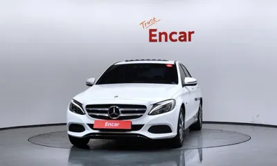 Mercedes-Benz C-Class 2018, 61996 км, за 12669.83 USD