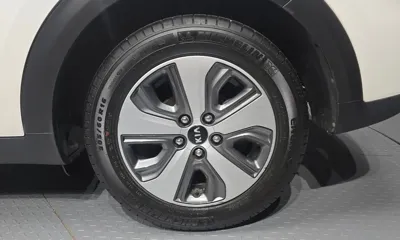 Kia Niro 2018, 82220 км, за 9518.18 USD - фото 21