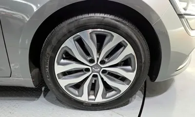 Renault-KoreaSamsung SM6 2016, 105126 км, за 4025.65 USD
