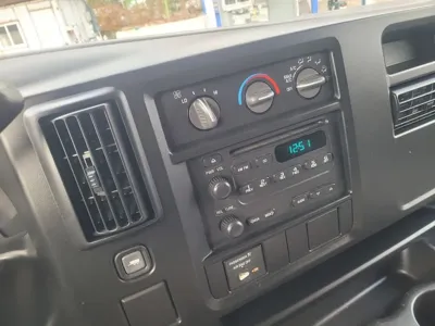 Chevrolet Express Van 2005, 61350 км, за 12808.72 USD - фото 13