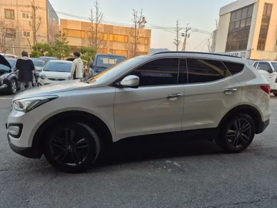 Hyundai Santafe 2014, 124381 км, за 7410.78 USD