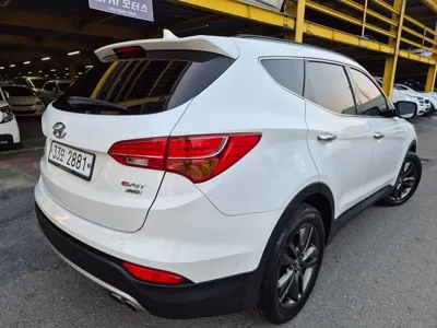 Hyundai Santafe 2014, 124381 км, за 7410.78 USD