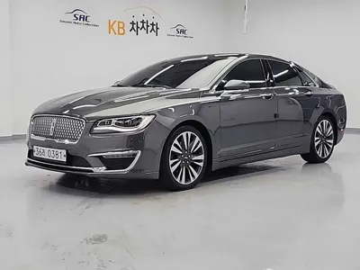 Lincoln MKZ · 2017 год