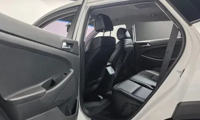 Hyundai Tucson 2016, 132019 км, за 6045.63 USD - фото 18