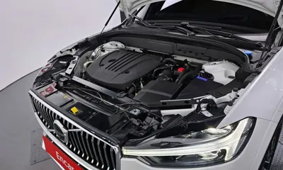 Volvo XC60 2022, 30377 км, за 28216.27 USD - фото 6