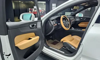 Volvo XC60 2022, 30377 км, за 28216.27 USD - фото 11