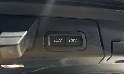 Volvo XC60 2022, 30377 км, за 28216.27 USD - фото 20