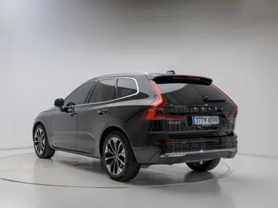 Volvo XC60 2026, 5550 км, за 41683.08 USD
