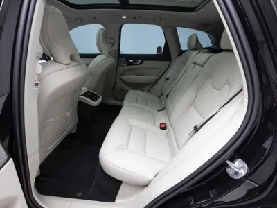 Volvo XC60 2026, 5550 км, за 41349.21 USD - фото 11