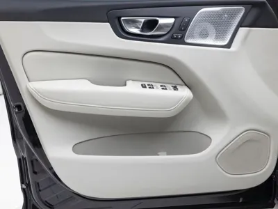 Volvo XC60 2026, 5550 км, за 41349.21 USD - фото 13