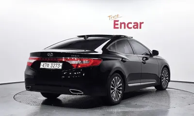 Hyundai Grandeur 2014, 121278 км, за 4356.16 USD