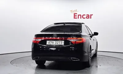Hyundai Grandeur 2014, 121278 км, за 4356.16 USD