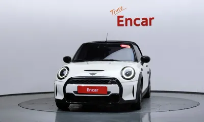 MINI Cooper Convertible 2022, 104201 км, за 12817.3 USD