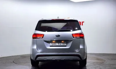 Kia Canival 2015, 117612 км, за 6641.92 USD