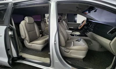 Kia Canival 2015, 117612 км, за 6641.92 USD - фото 12