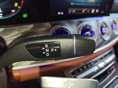 Mercedes-Benz CLS 2022, 50900 км, за 37833.17 USD - фото 21